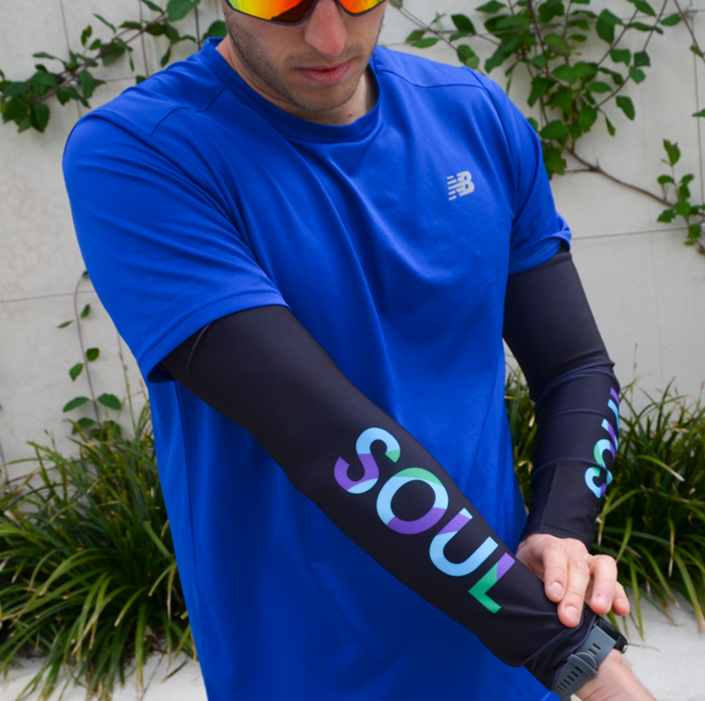 Sleeve Black / Multi